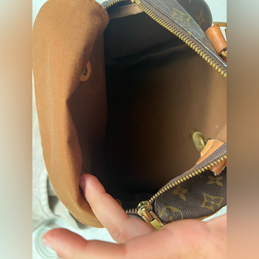 90s Speedy Louis Vuitton - Picture 12 of 15